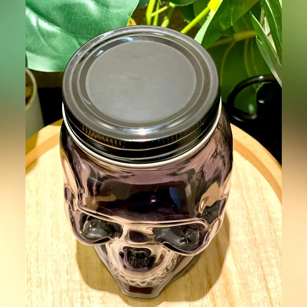 TARGET BULLSEYE BLACK SKULL GLASS JAR 1CT